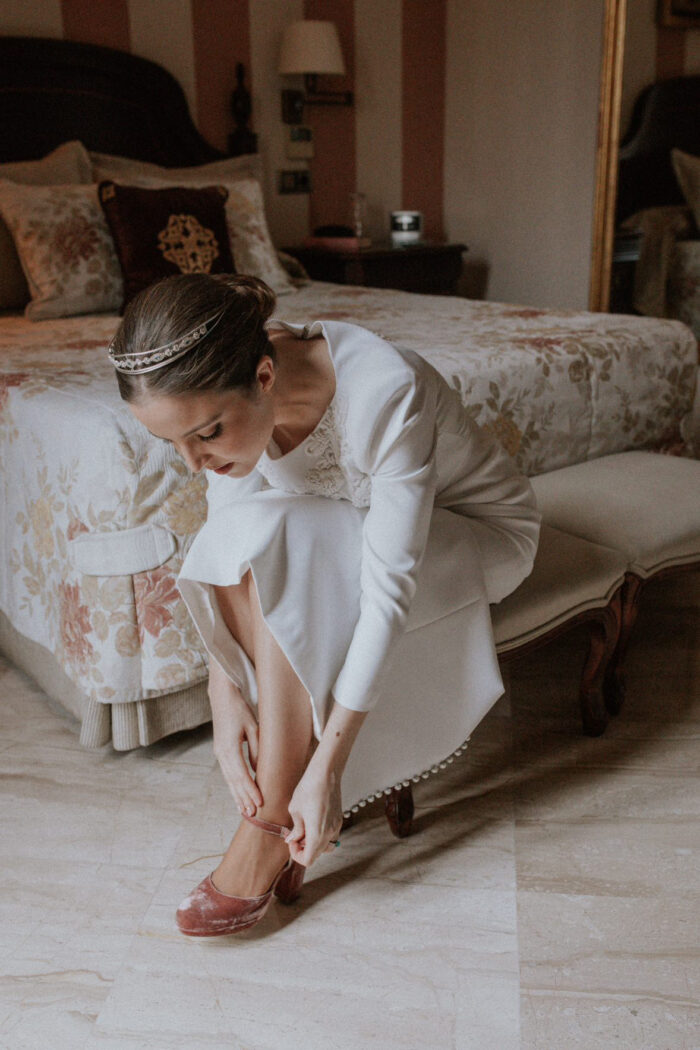 La magia de las capas en el vestido de novia de Marta 2 F5FEEA37 386A 40B6 BDAD 834BD8B34EAD La magia de las capas en el vestido de novia de Marta