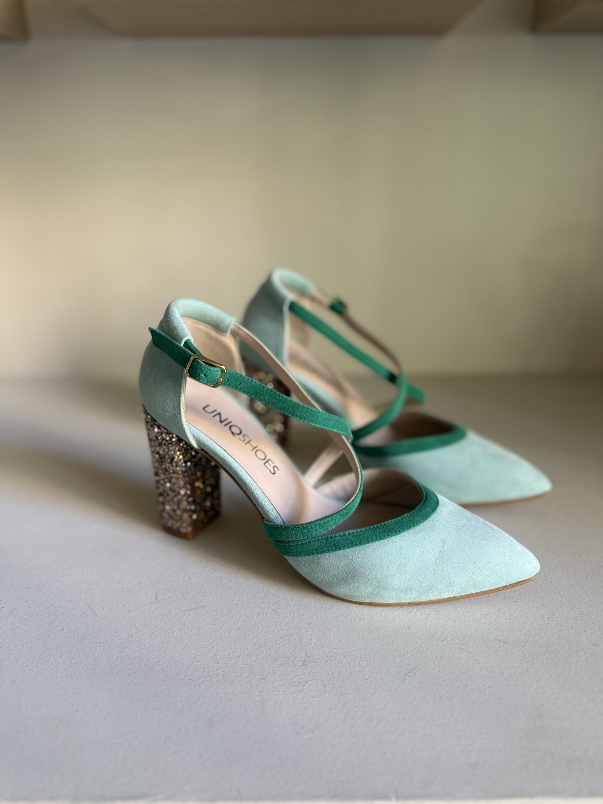 Zapato verde agua con tacón glitter 1 Zapato verde agua con tacón glitter