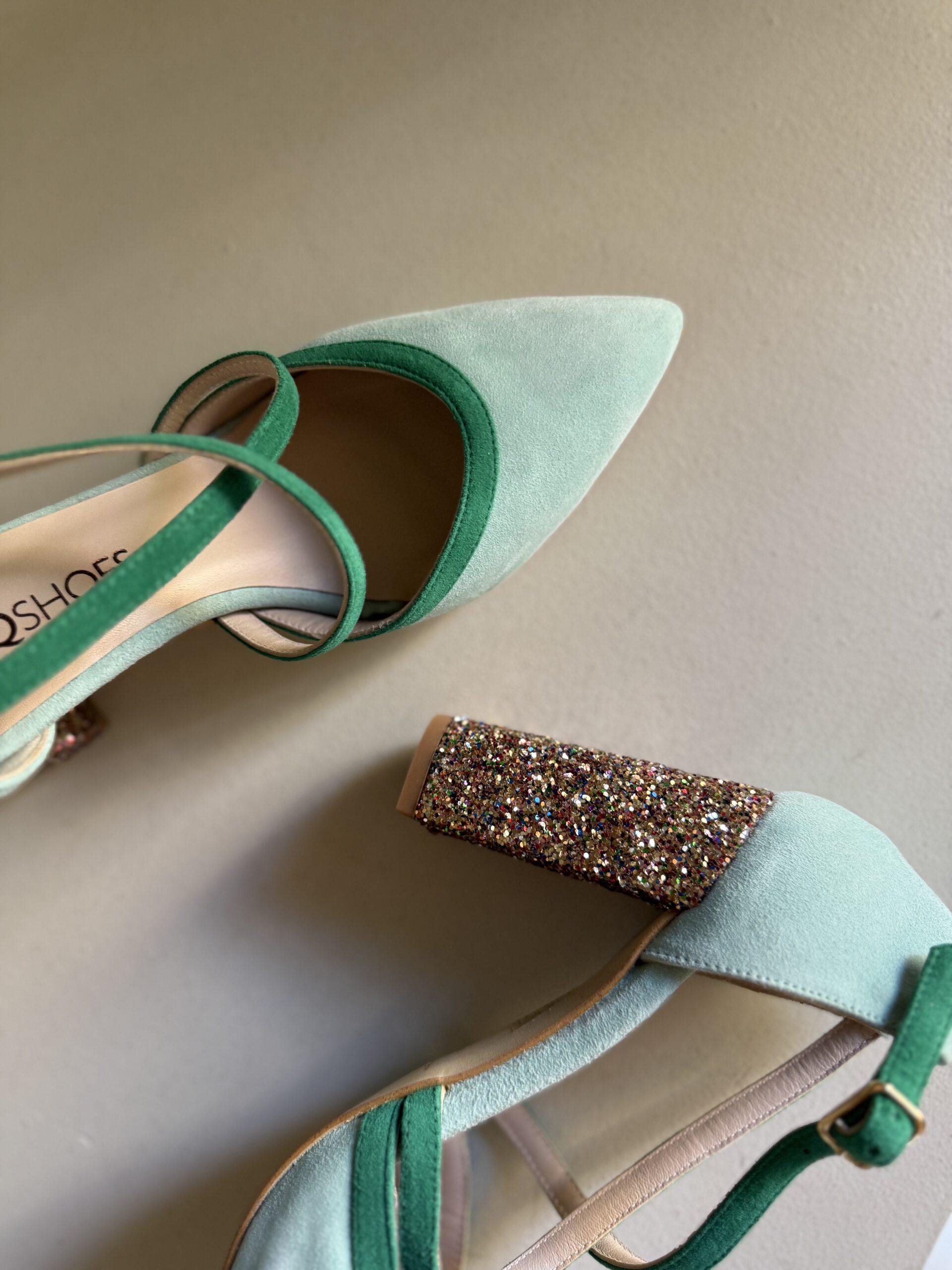 Zapato verde agua con tacón glitter 2 Zapato verde agua con tacón glitter