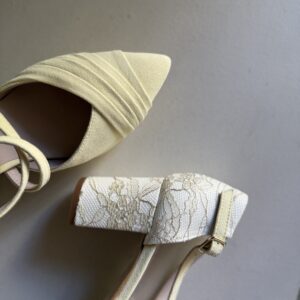 Zapato mantequilla con cintas cruzadas y plataforma