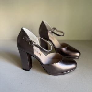 Zapato en acero de 10cm con plataforma