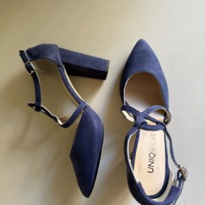 Zapato azul marino 9cm tacón ancho
