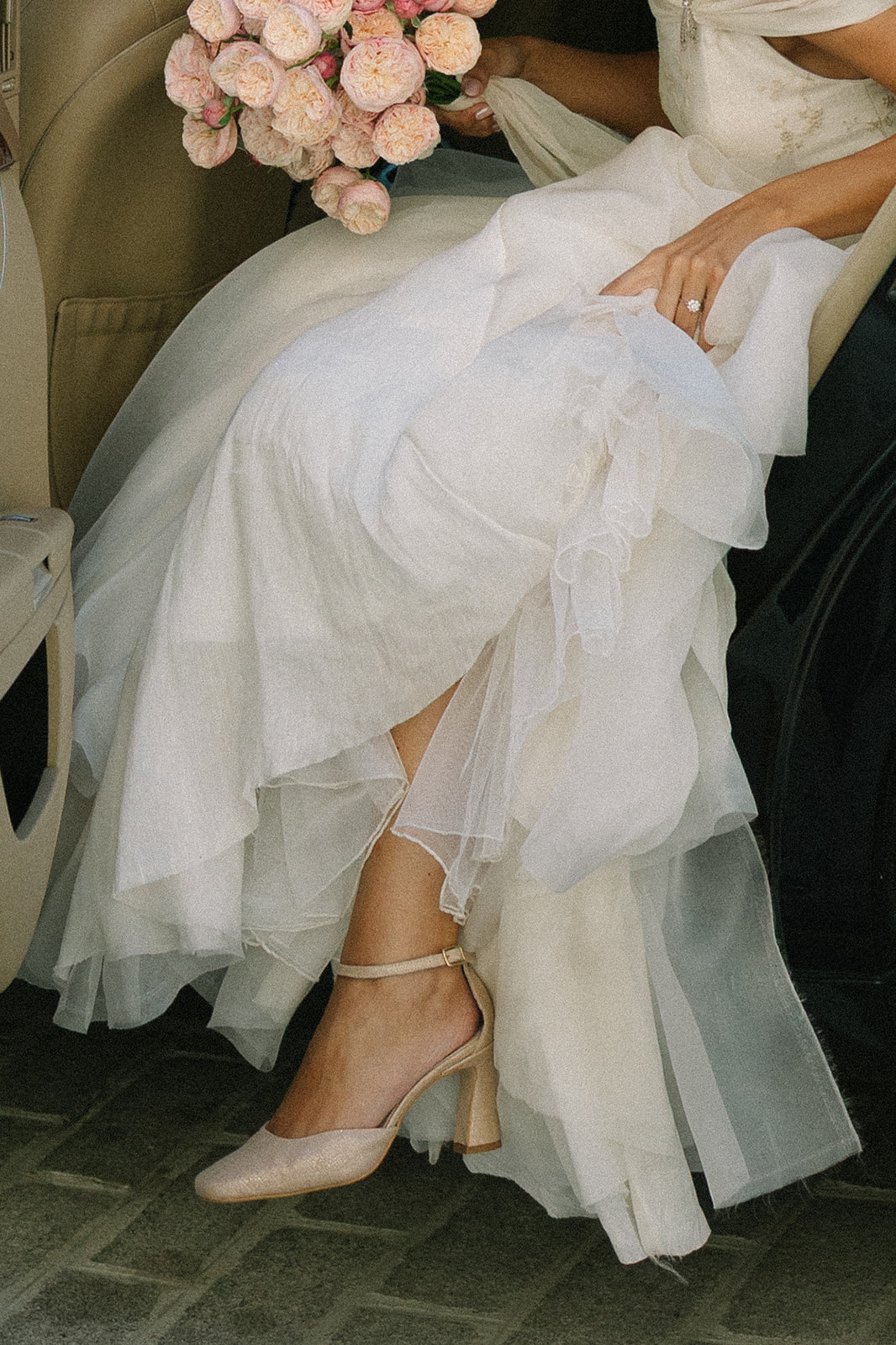 Zapatos de Novia Dorados Tacón 6cm | Salón Punta Cuadrada